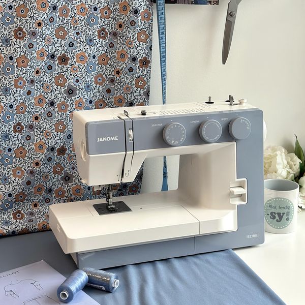 Hovedbilde LIMITED EDITION! Janome 1522, Blue Grey 