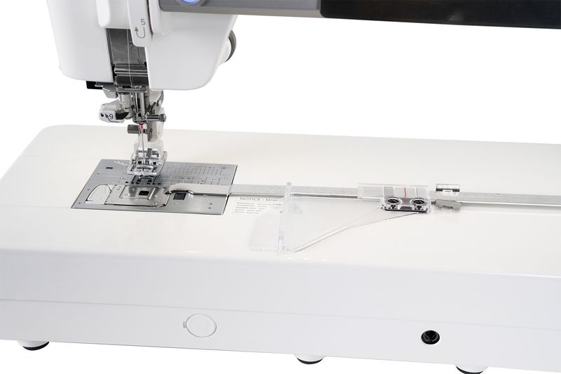 Janome M8 continental, CM8