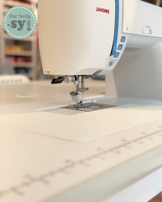 Symaskinbord med ileggsplate